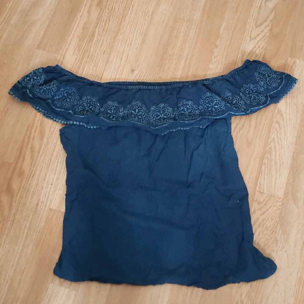 Crochet off the shoulder top